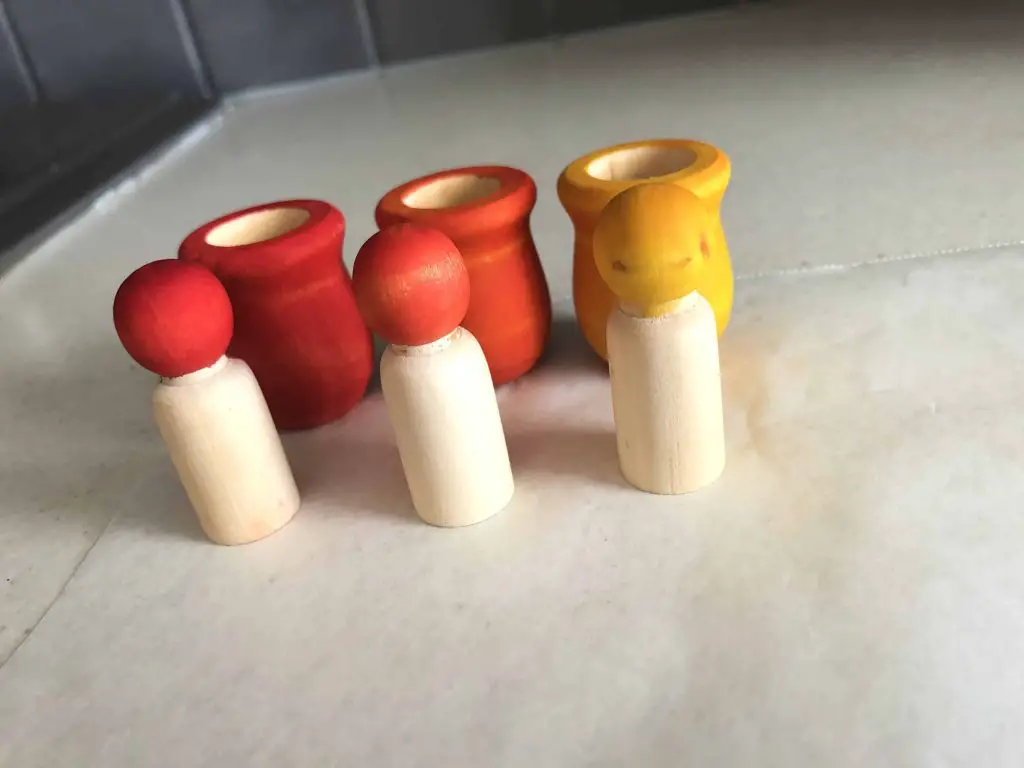 DIY Wooden Peg Dolls in Cups