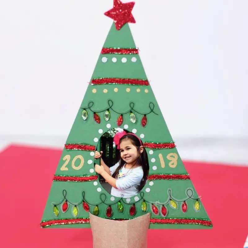 Paper Christmas tree photo frame
