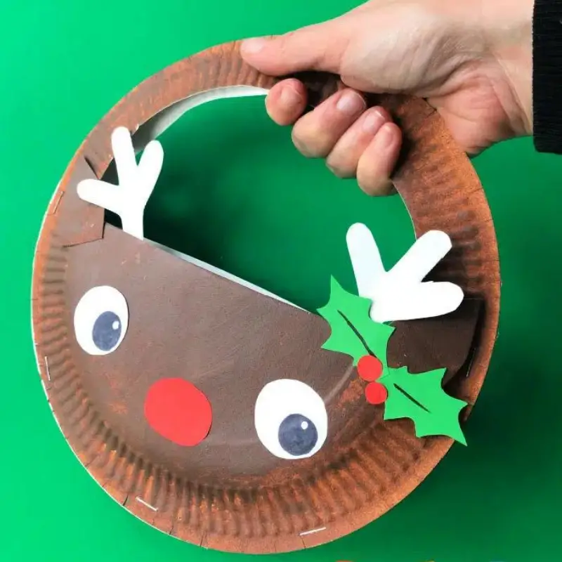 reindeer paper plate purse