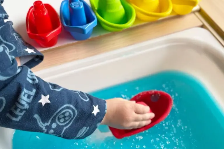 Sail Away: a Guide to Boats in Jelly Messy Play for Toddlers