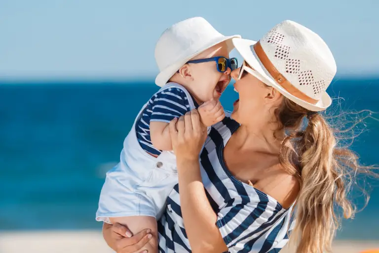 Sun-safe Babies and Kids: Choosing the Best Sunscreen